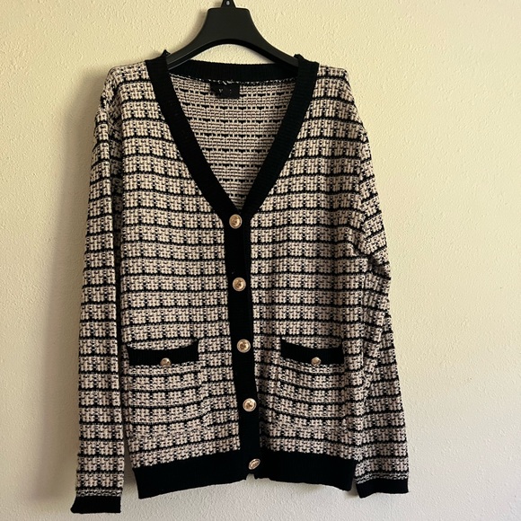 VICI oversized cardigan/sweater - Picture 8 of 8